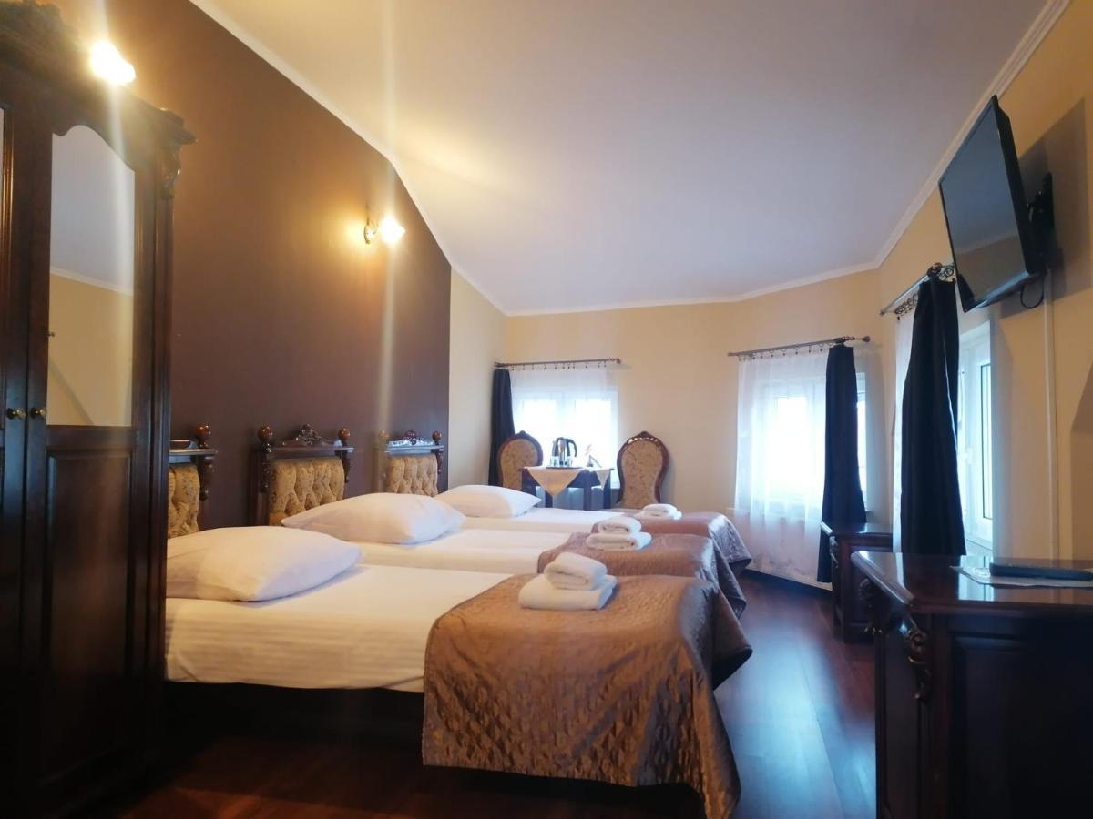 Economy Quadruple Room